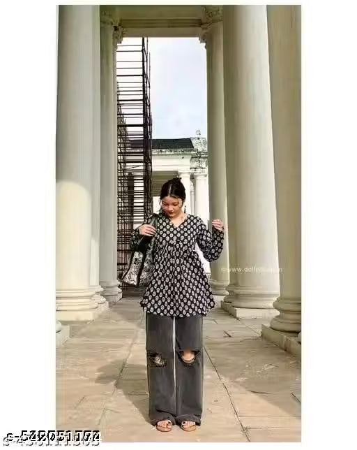 Women Rayon Printed Short Kurti